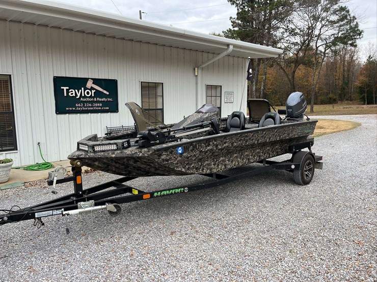 2022-havoc-river-rat-1756-step-transon-boat-image-1