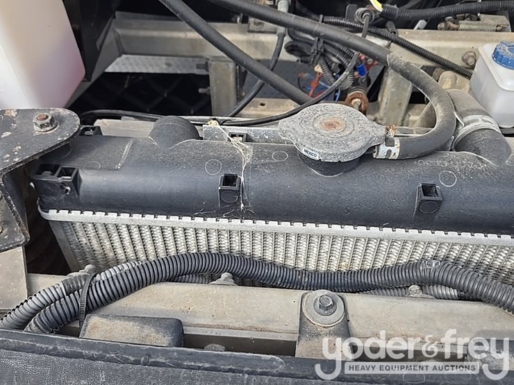 2020-club-car-carryall-1700-image-46