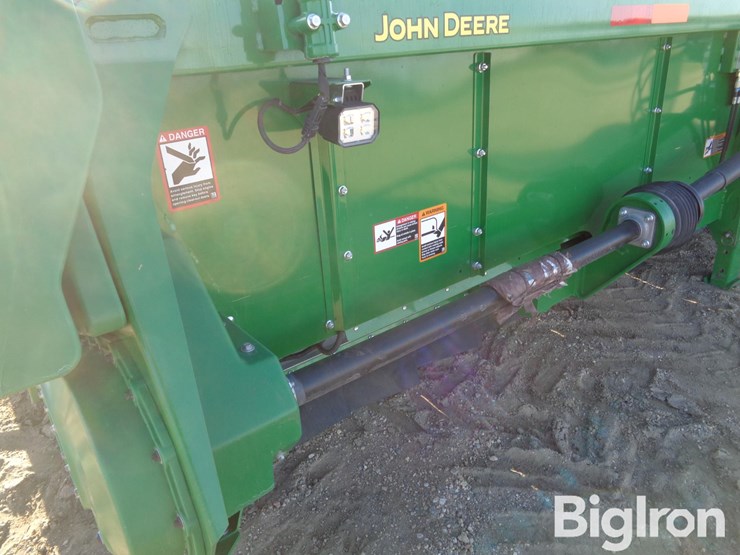 2023-john-deere-c12r-image-9
