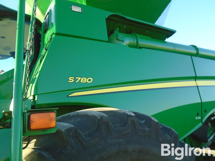 2021-john-deere-s780-image-15