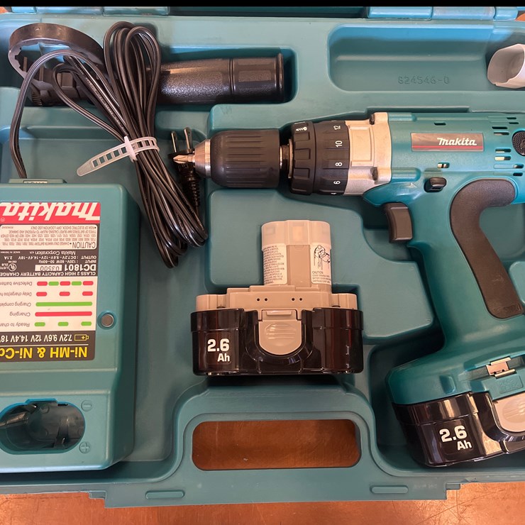 #34 • MAKITA CORDLESS DRILL