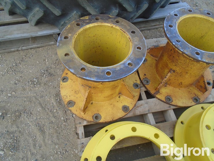 john-deere-380-image-18