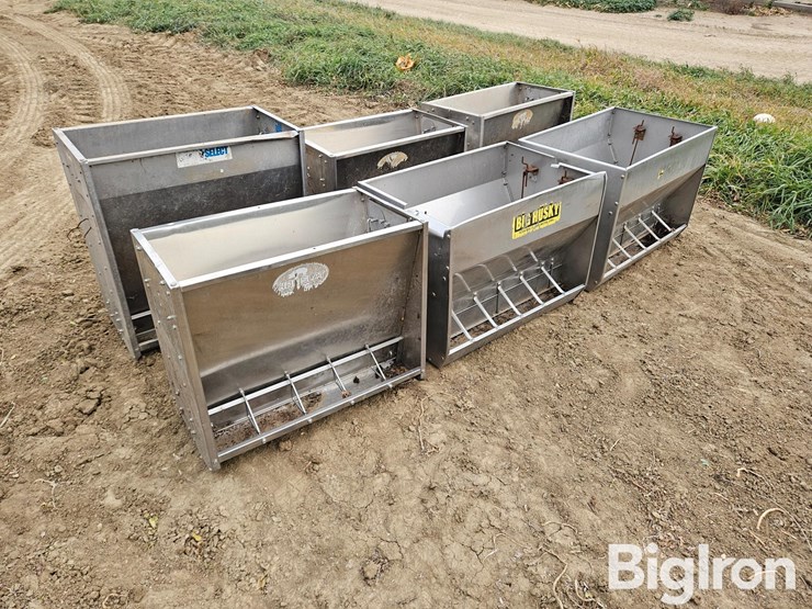big-husky-&-hog-slat-stainless-steel-nursery-feeders-image-1