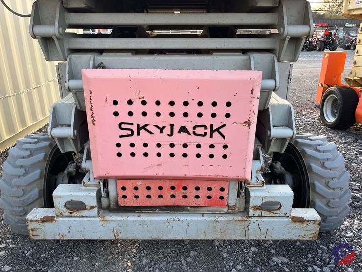 1999-skyjack-sj8841-/-41’-scissor-lift-image-22