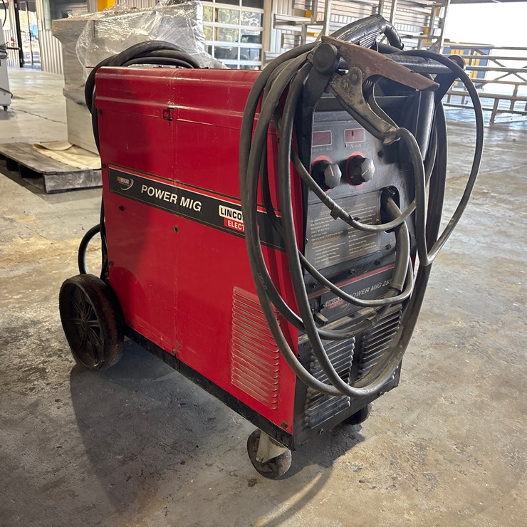 #2759 • LINCOLN POWER MIG 255C
