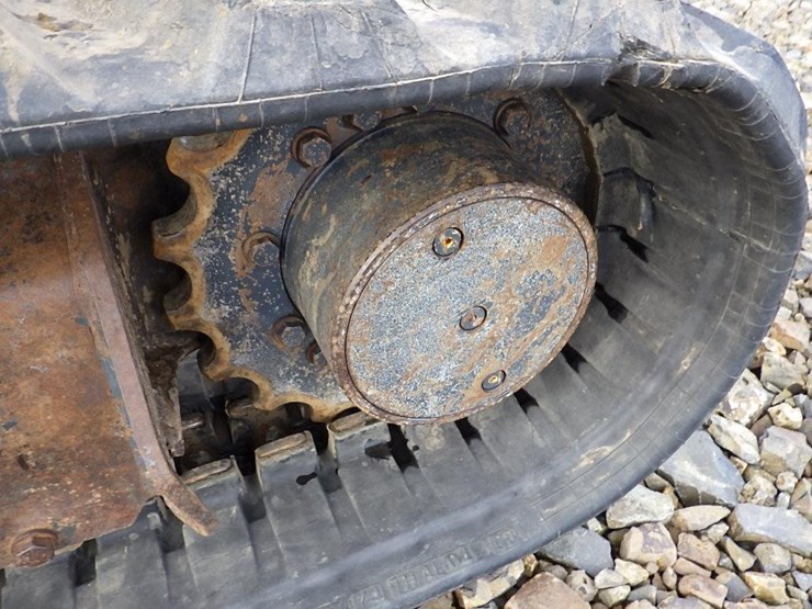 2019-deere-50g-image-32