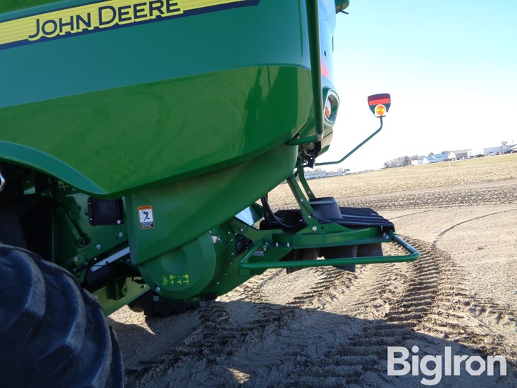 2023-john-deere-s790-image-19