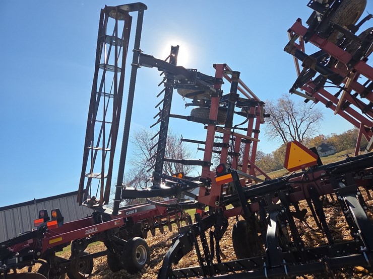 case-ih-200-image-18