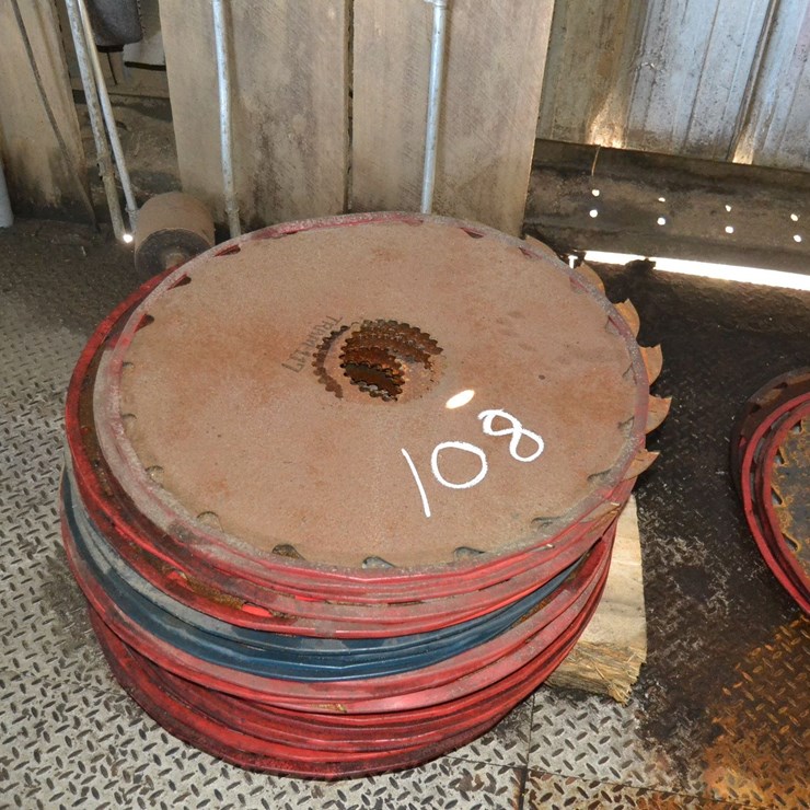 APPROX 110 28" SAWS FOR LIGNA GANG