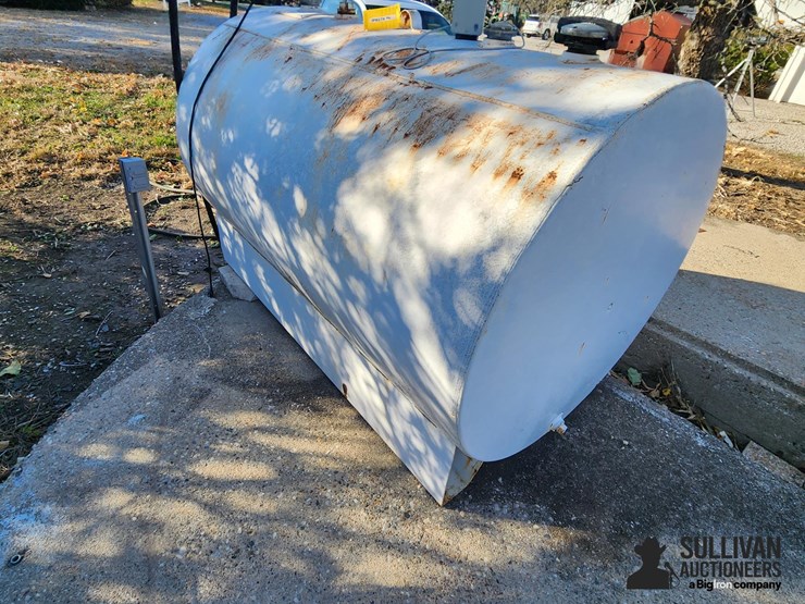 500-gal-fuel-tank-image-7