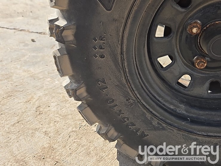 2019-club-car-carryall-1700-image-23