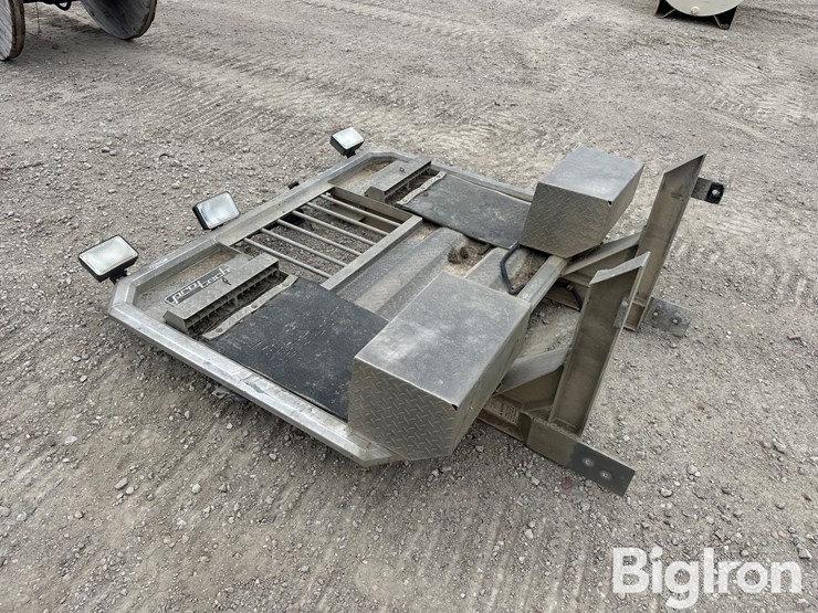 pro-tech-aluminum-headache/storage-rack-image-1