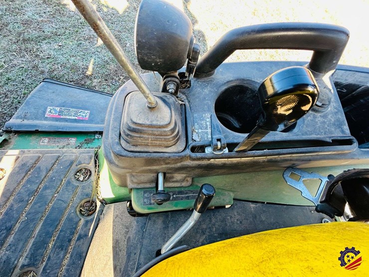 2016-john-deere-1025r-image-87