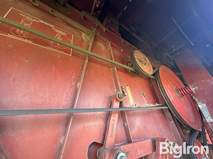 1990-case-ih-1680-image-17