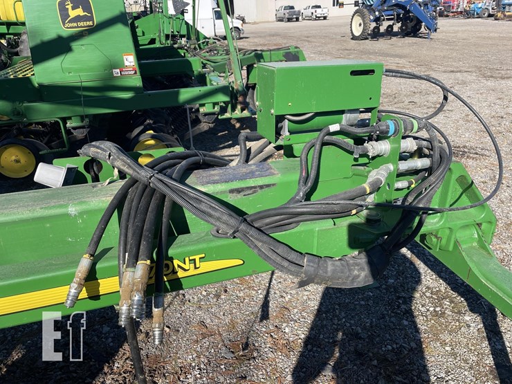 2011-john-deere-1770nt-image-5