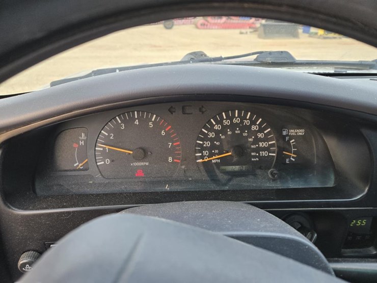 2000-toyota-tacoma-image-18