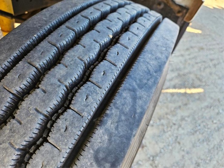 1997-imt-5200-image-63