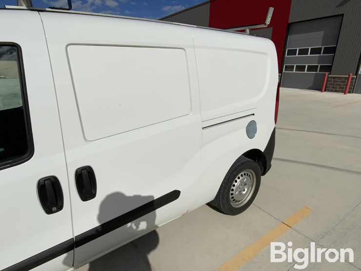 2017-ram-promaster-city-image-9