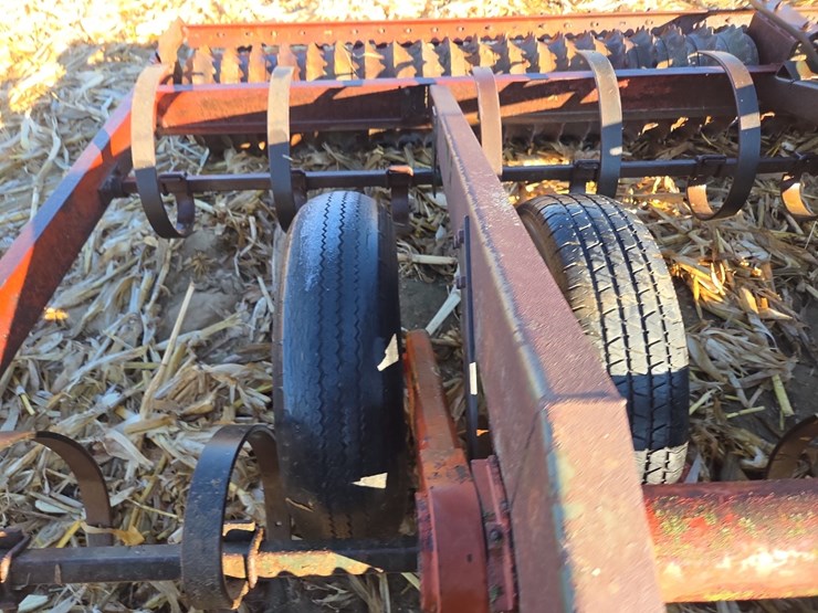 13'6"-brillion-cultimulcher-image-9