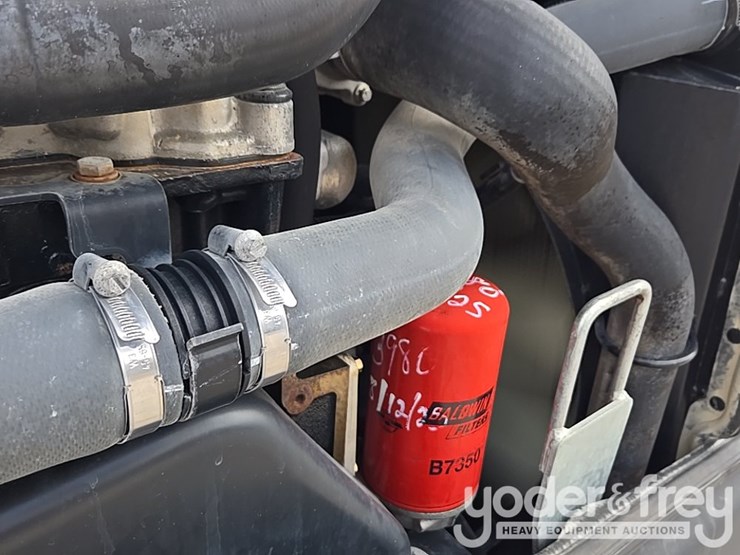 2017-jcb-510-56-image-95