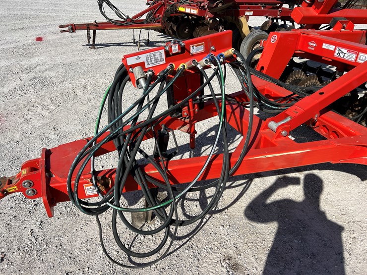 #206689-•-kuhn-8005-excellerator-image-4