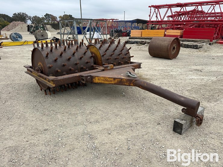 pull-type-double-drum-sheepsfoot-compactor-image-3