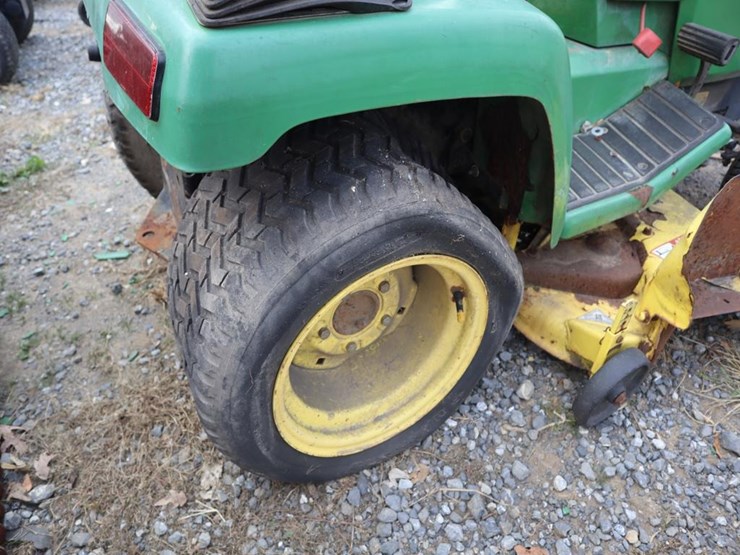john-deere-260-image-9
