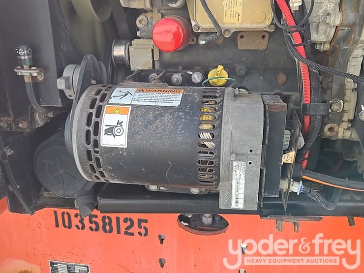 2015-jlg-600aj-image-92