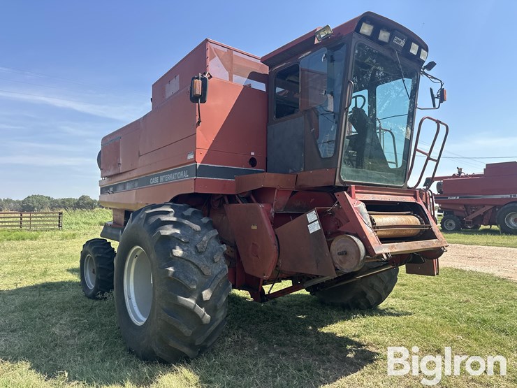 1990-case-ih-1680-image-3