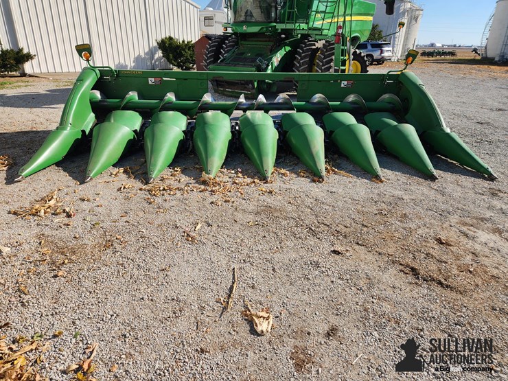 2012-john-deere-608c-image-2