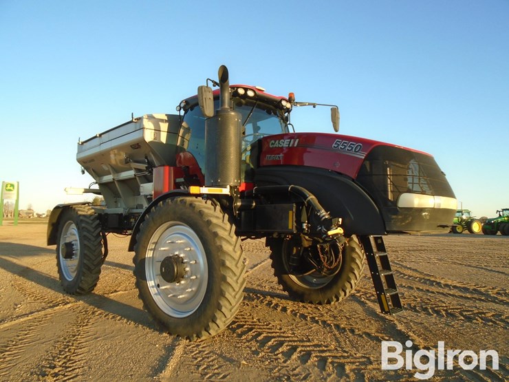 2018-case-ih-trident-5550-image-5