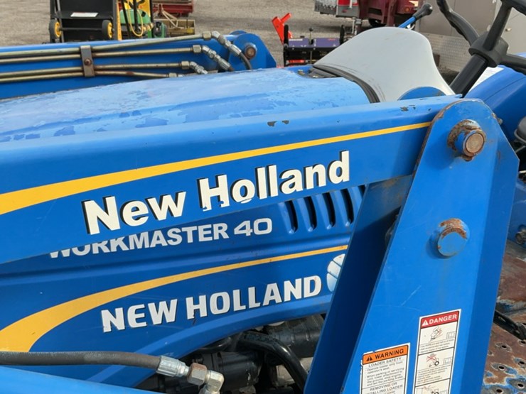 2013-new-holland-workmaster-40-image-14