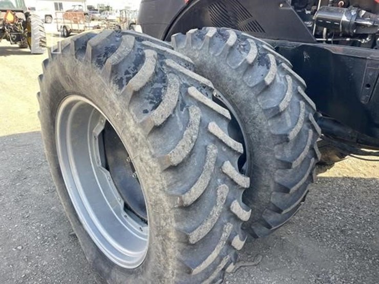 2012-case-ih-magnum-260-image-34