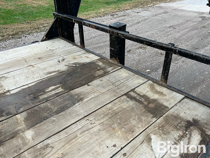 titan-trailer-image-15