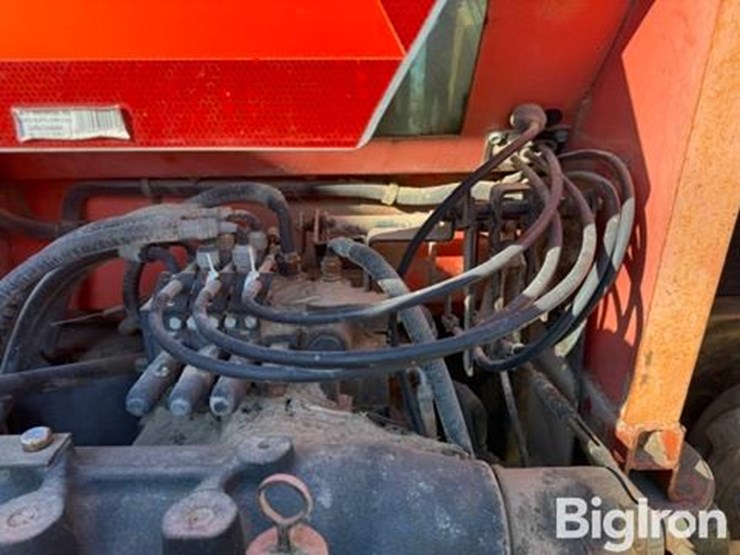 1982-allis-chalmers-8070-image-14