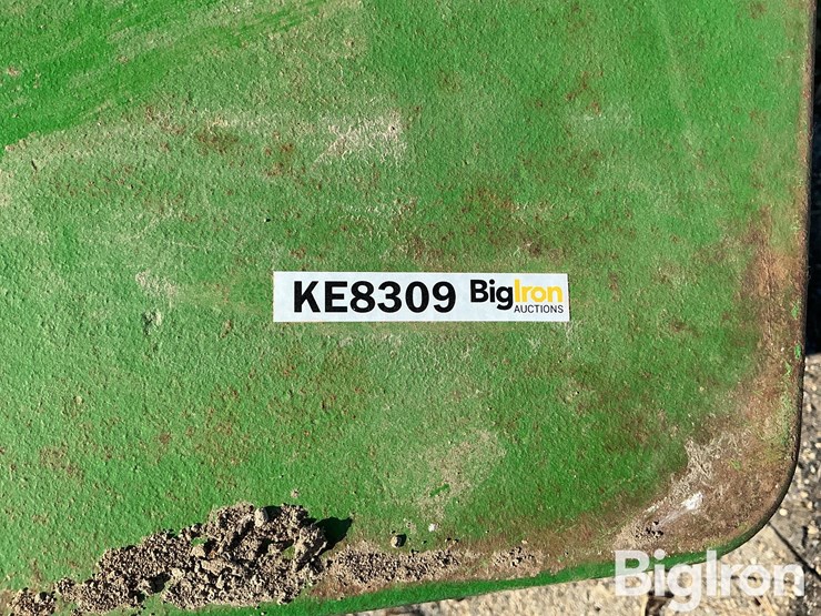 john-deere-100-image-10