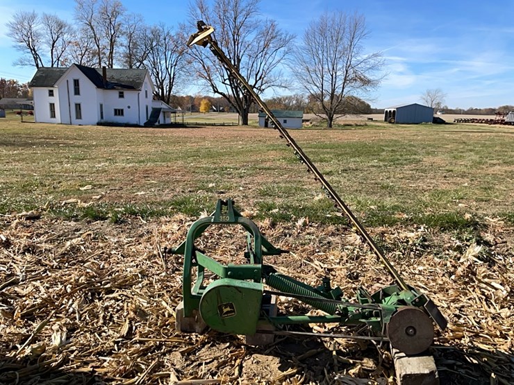 john-deere-350-image-10