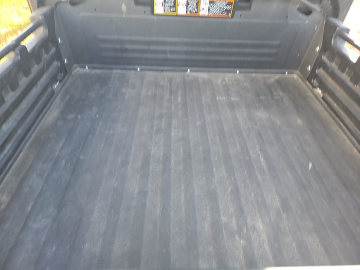 jd-xuv-835m-utv-image-12