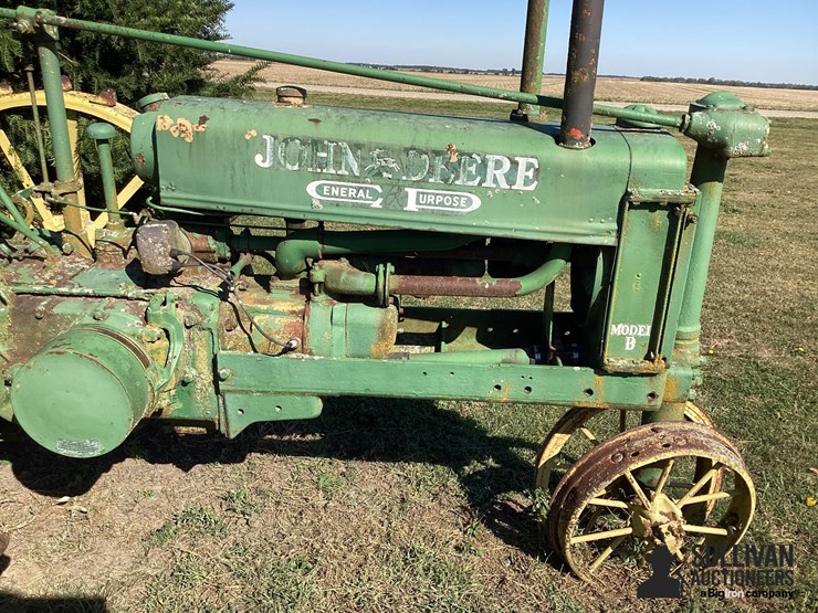 john-deere-b-image-12
