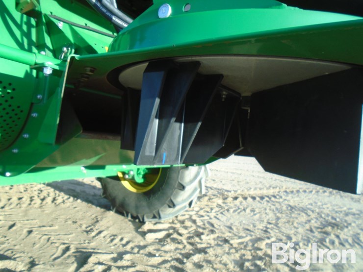 2020-john-deere-s780-image-19
