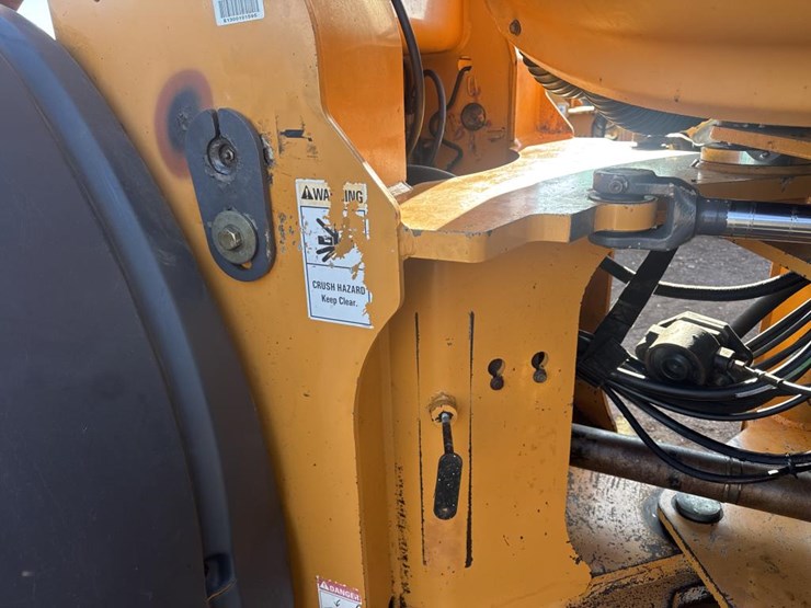 case-621f-xr-image-11