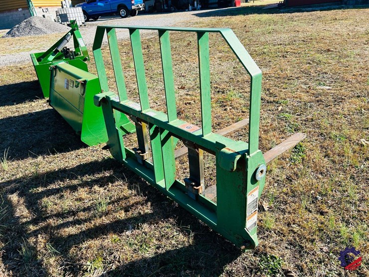 2016-john-deere-1025r-image-143