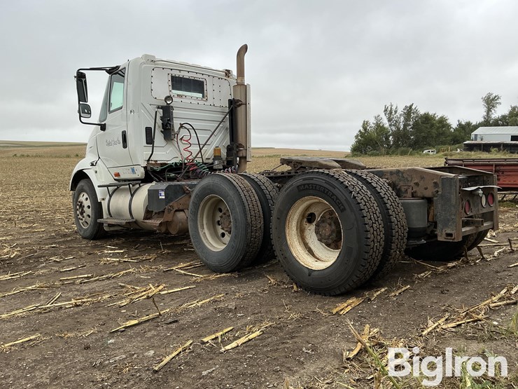 2005-international-8600-image-7