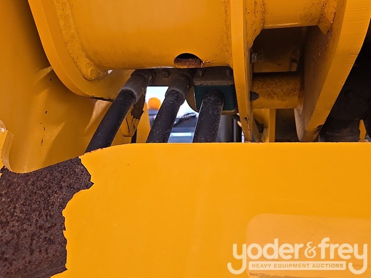 2017-jcb-510-56-image-64
