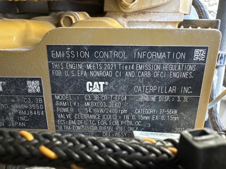 2022-caterpillar-242d3-image-29