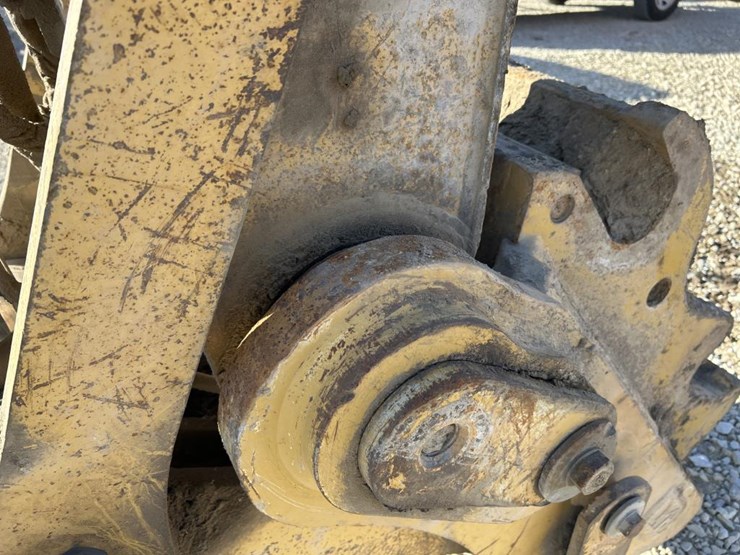 2014-caterpillar-336el-image-13