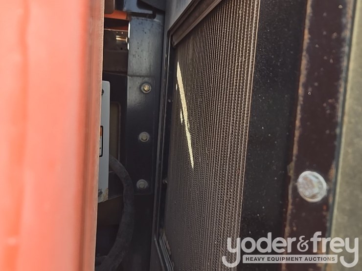 2015-jlg-600aj-image-85