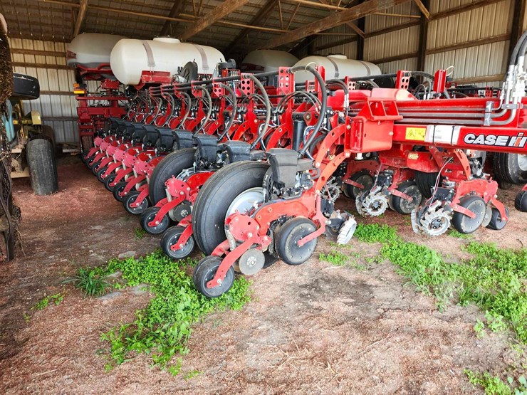 2023-case-ih-2150-image-14