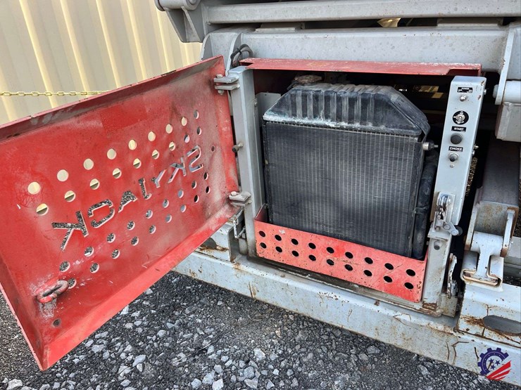 1999-skyjack-sj8841-/-41’-scissor-lift-image-23