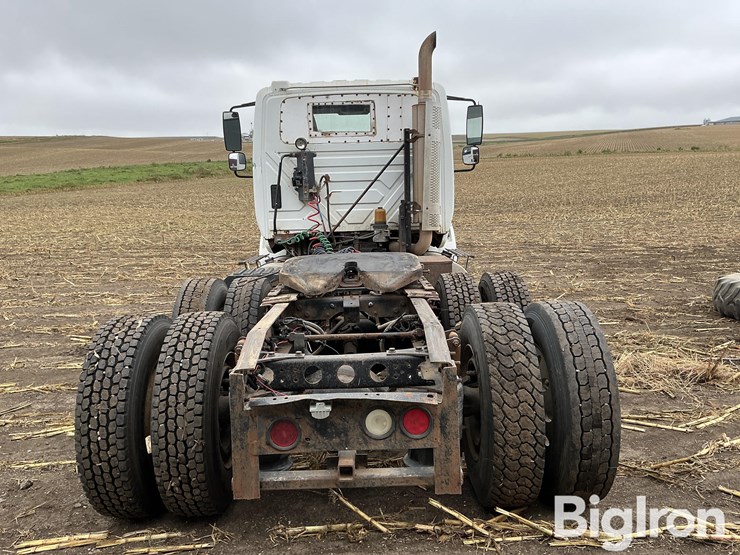 2005-international-8600-image-6